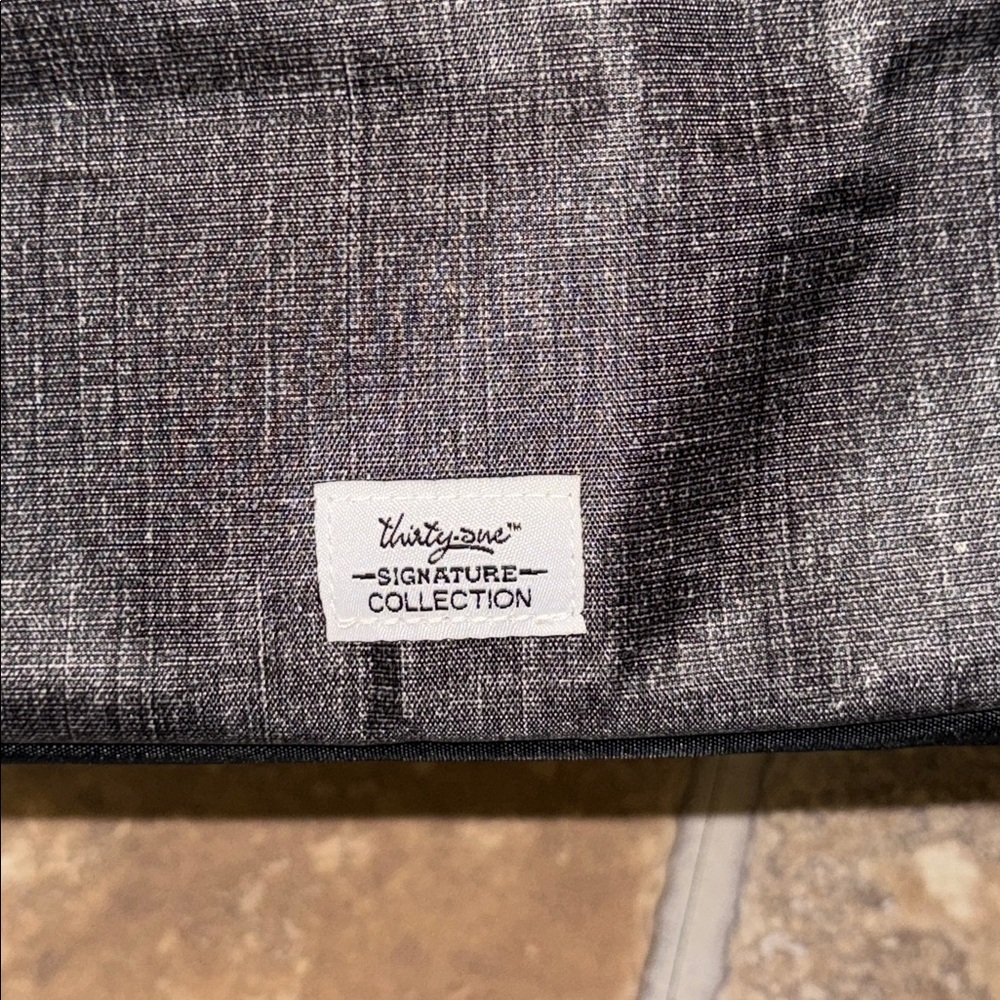Thirty-One Signature Collection 31 LG Light Gray Black Insulated Bag - Picture 2 of 13